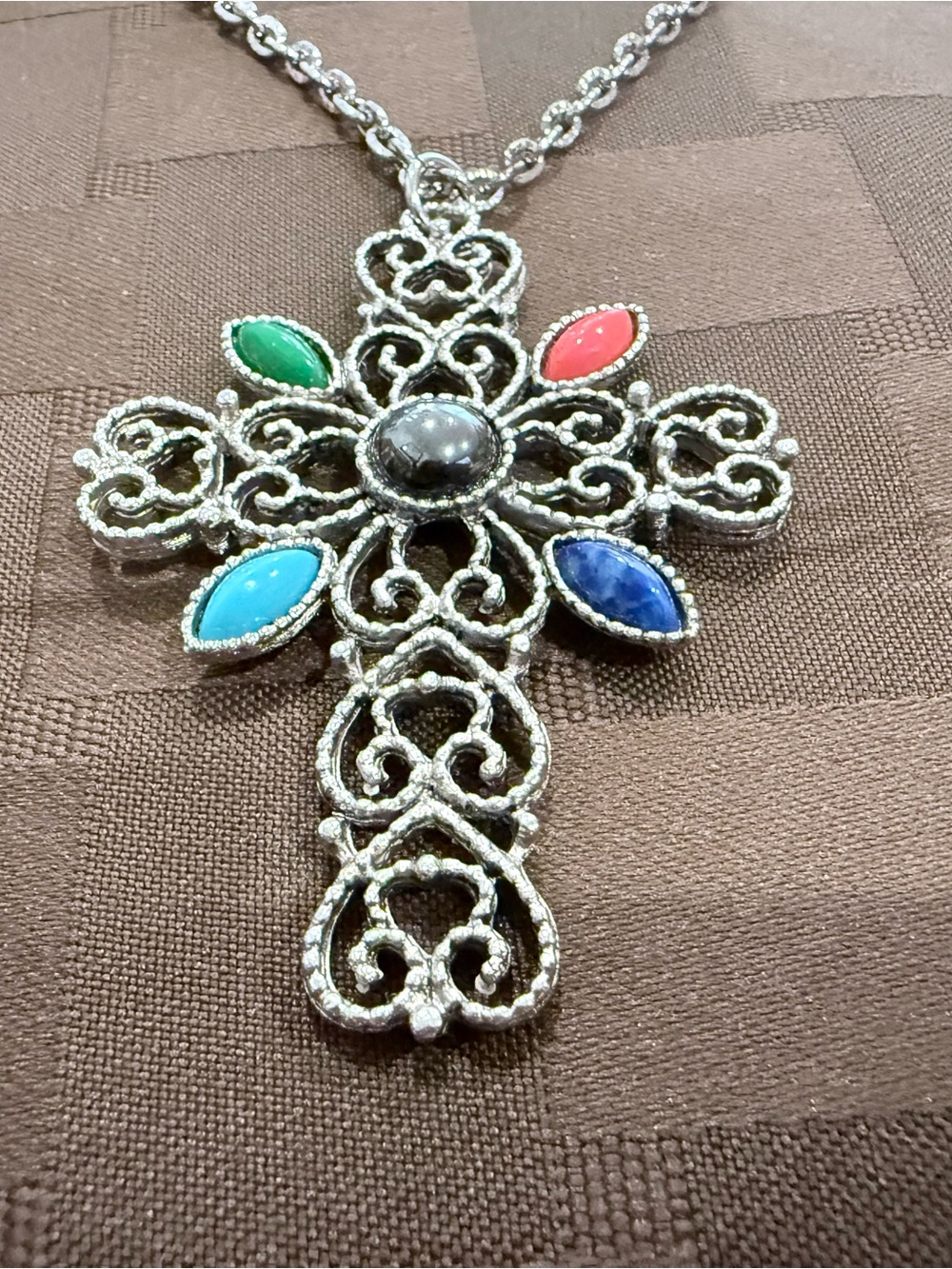 Vintage Signed Avon Romanesque Cross
Pendant Necklace In Excellent Condition